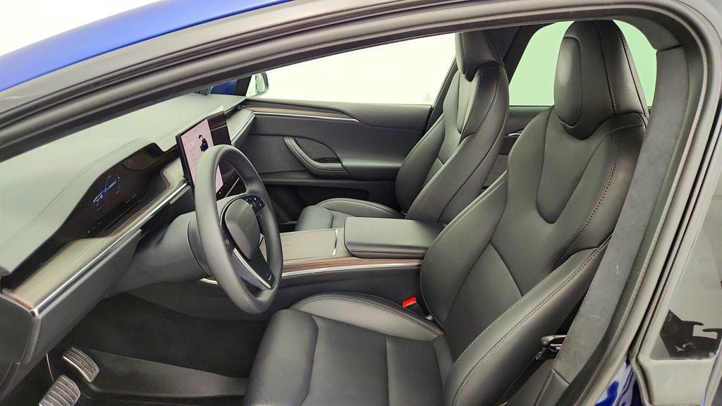 Used 2024 Tesla Model X AWD/4WD image 26