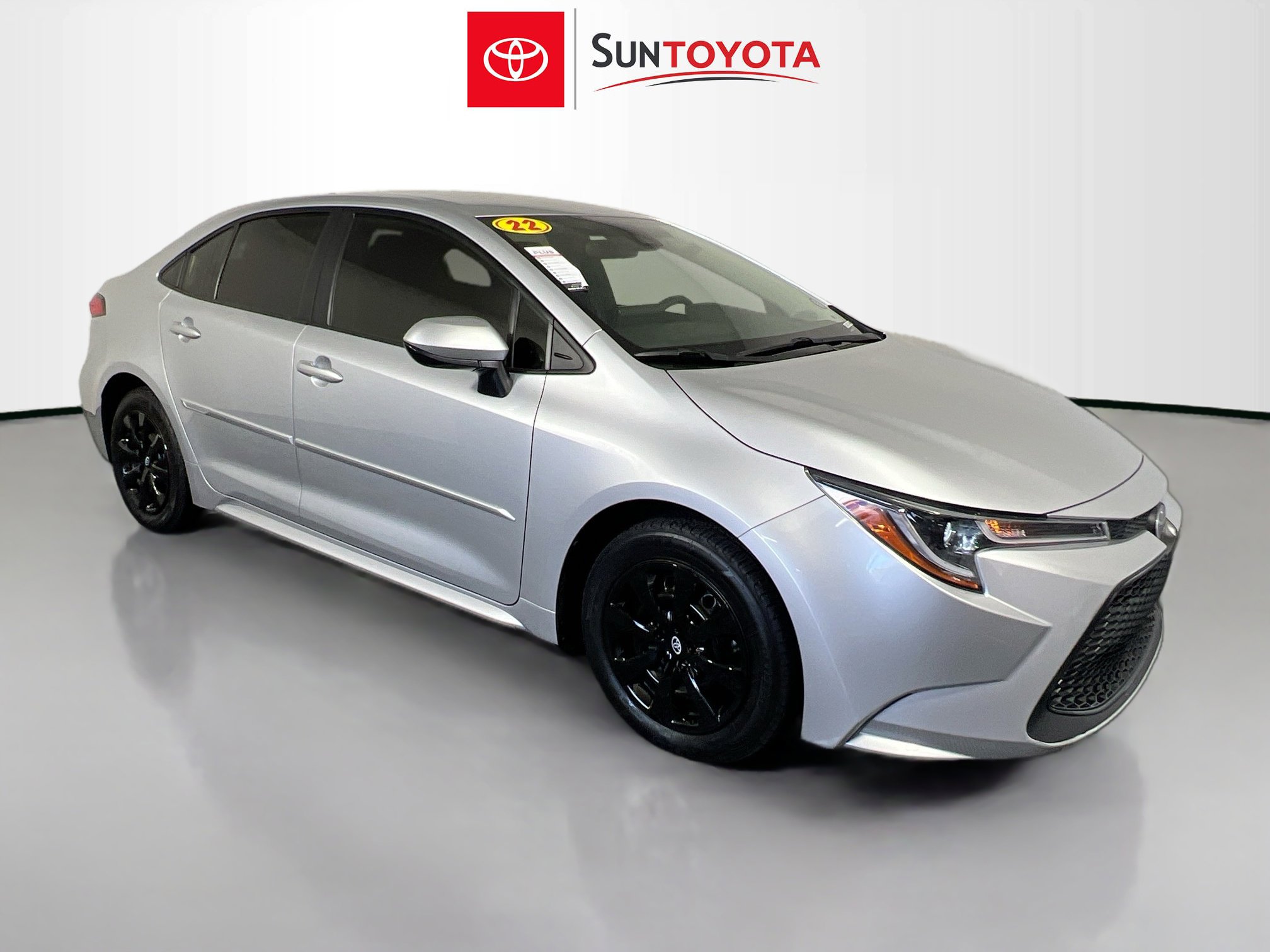 Used 2022 Toyota Corolla LE FWD image 1
