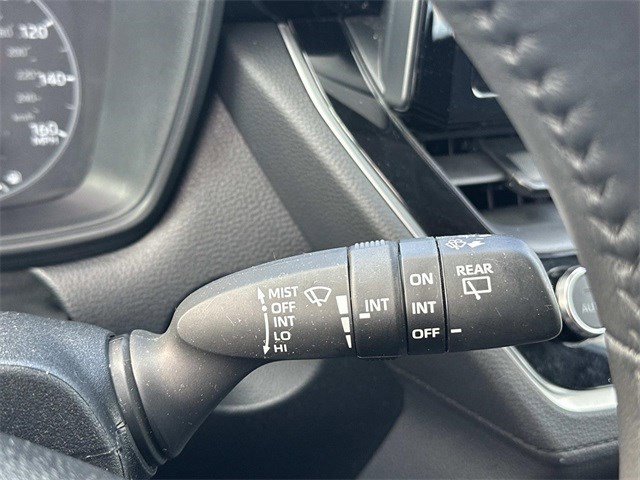 Used 2024 Toyota Corolla Cross LE image 27