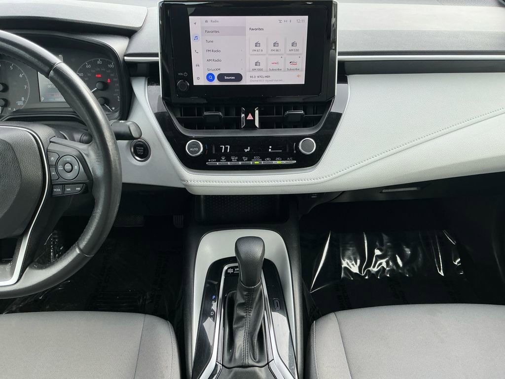 Used 2023 Toyota Corolla SE w/ SE Premium Package FWD image 12