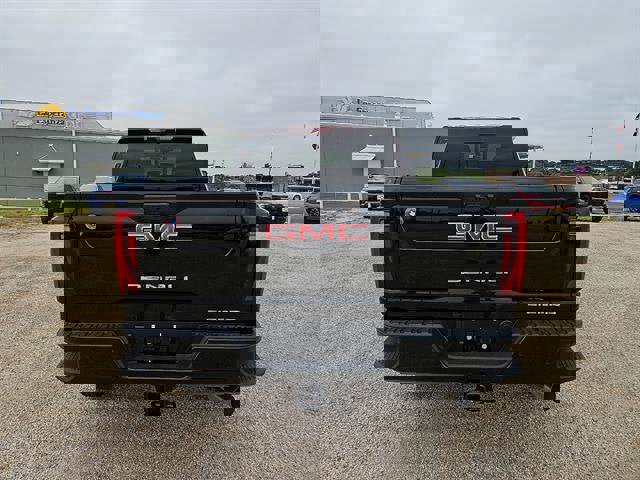 New 2025 GMC Sierra 2500 Denali w/ Denali Reserve Package image 8