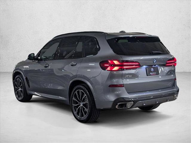 New 2026 BMW X5 xDrive50e w/ M Sport Package AWD/4WD image 8