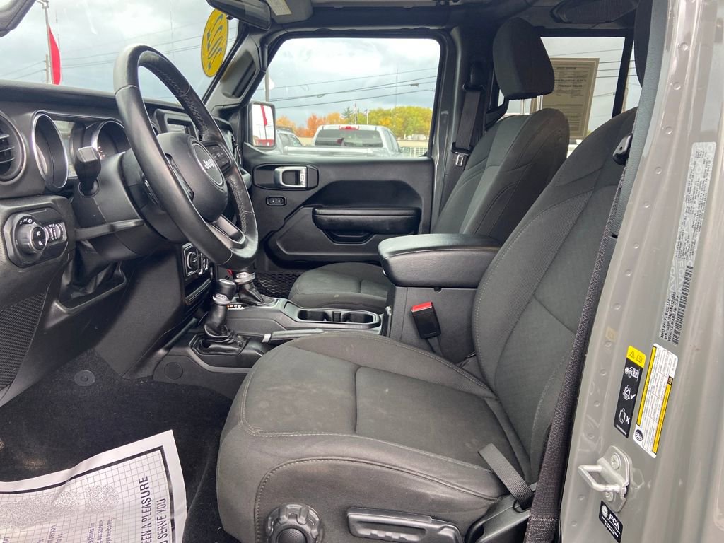 Used 2022 Jeep Gladiator Willys image 10