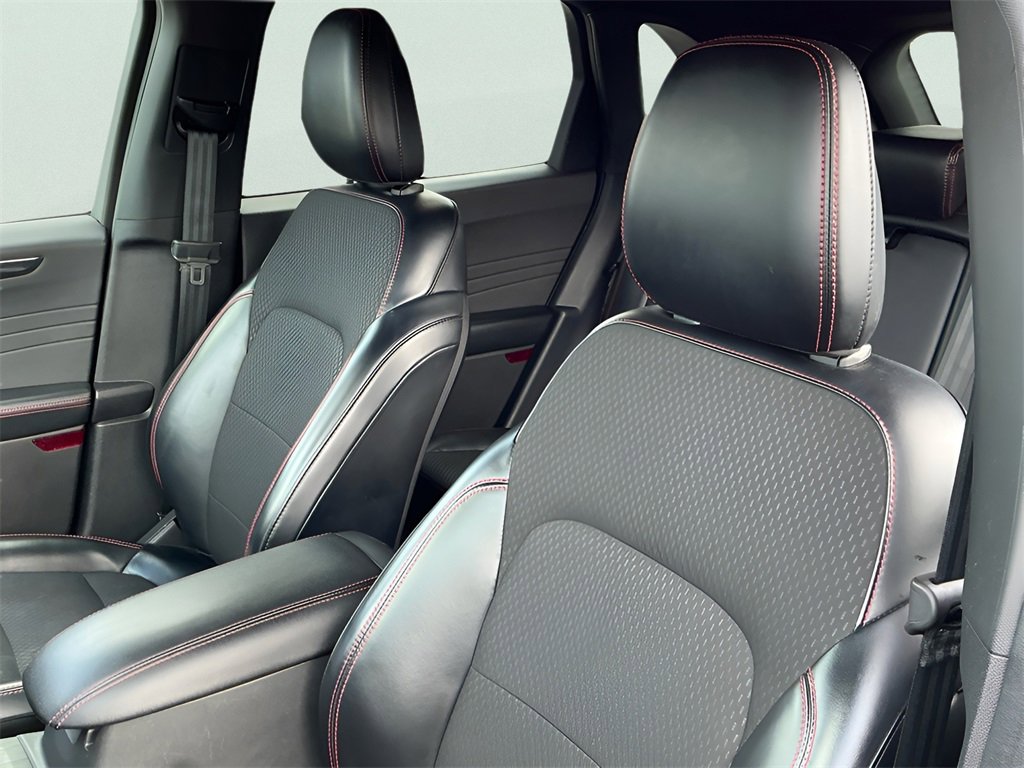 Used 2024 Ford Escape ST-Line w/ Cold Weather Package image 24