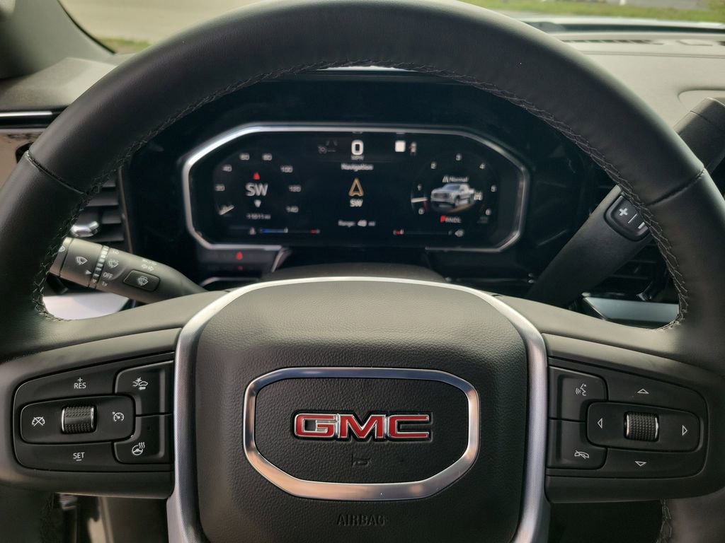 Used 2026 GMC Sierra 1500 SLT AWD/4WD image 26