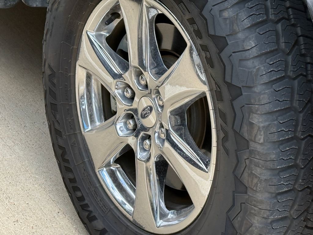 Used 2019 Ford F150 XLT w/ Equipment Group 301A Mid AWD/4WD image 5