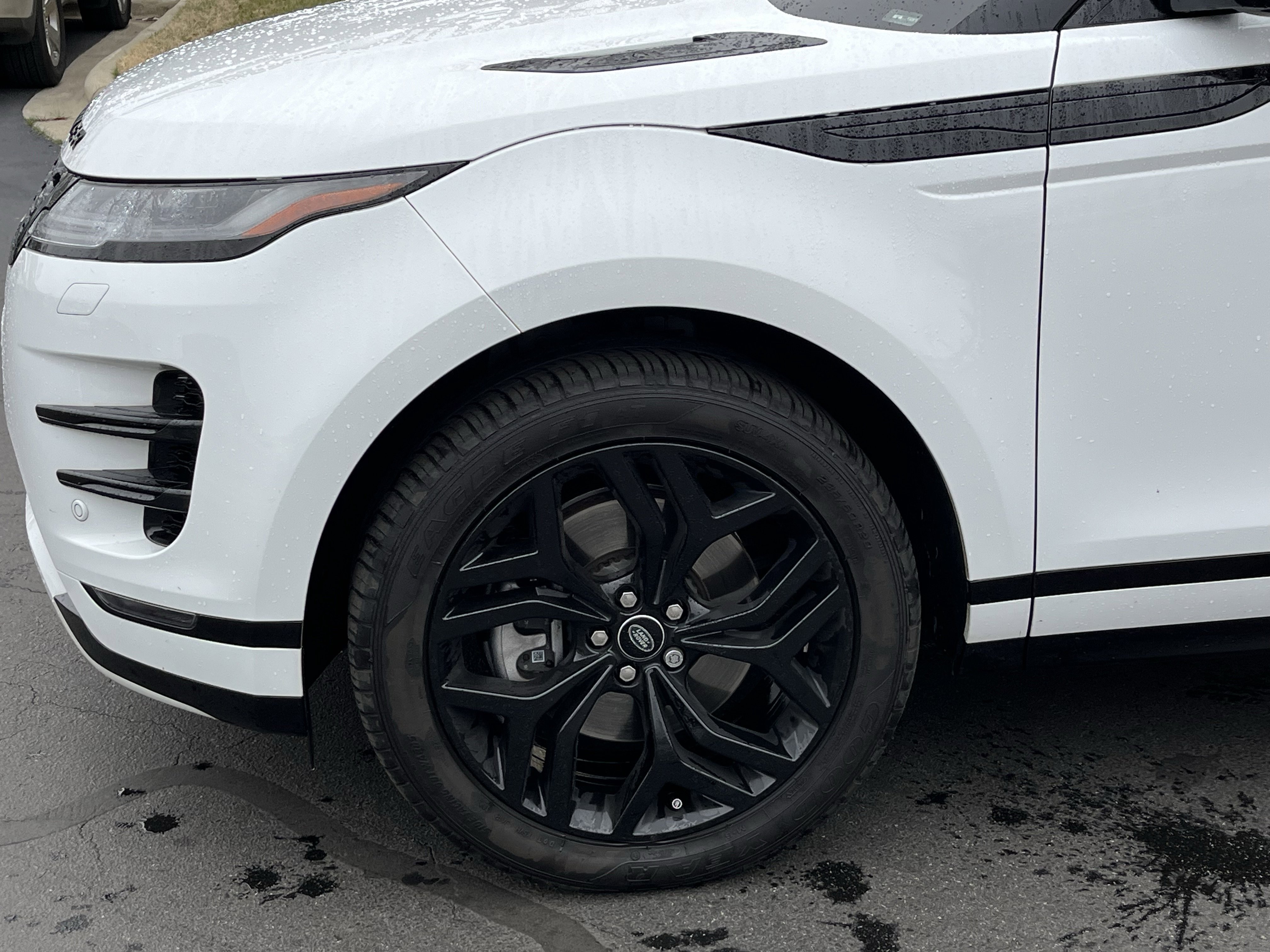 Certified 2023 Land Rover Range Rover Evoque R-Dynamic SE image 13
