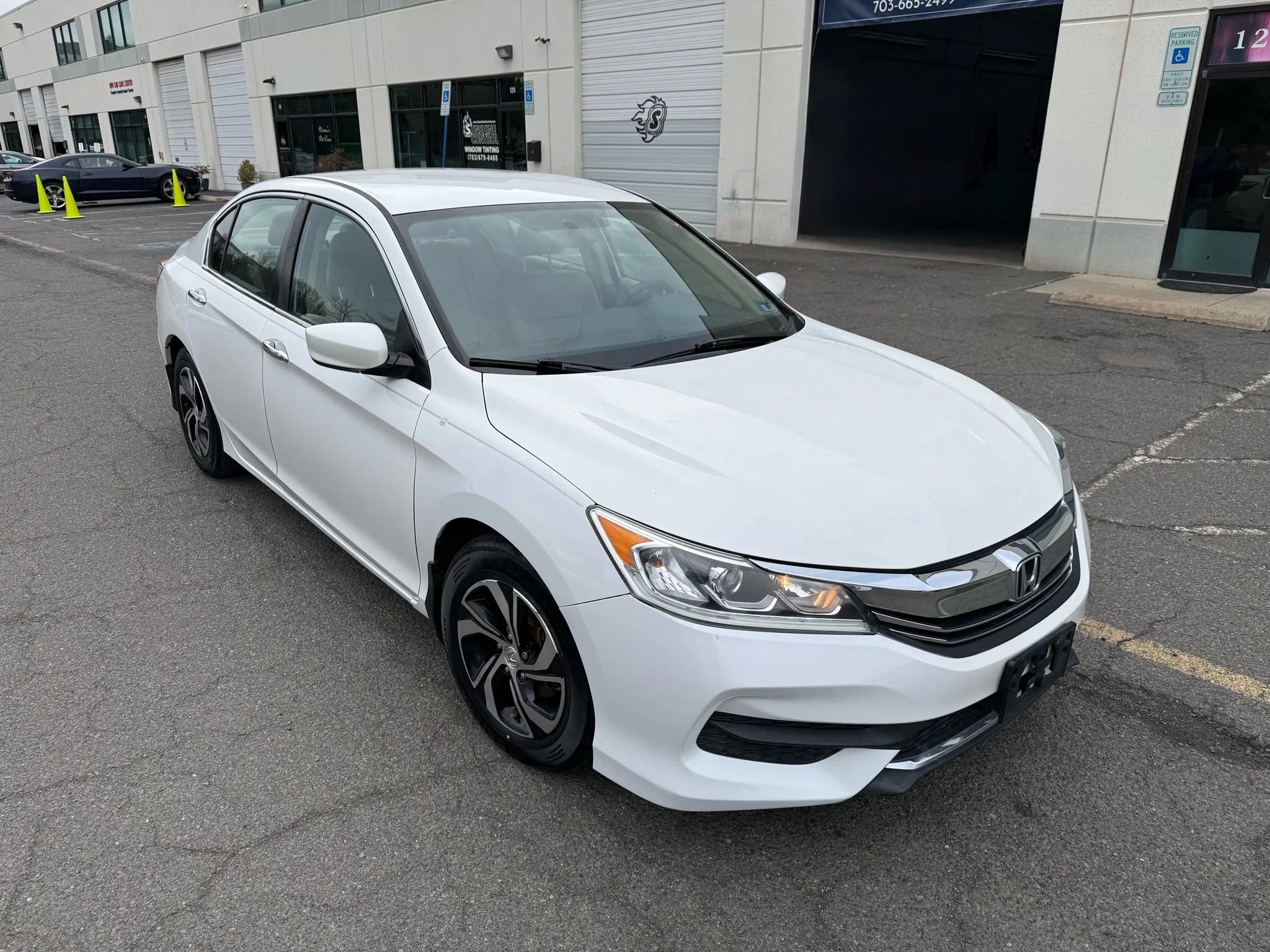 Used 2017 Honda Accord LX image 14
