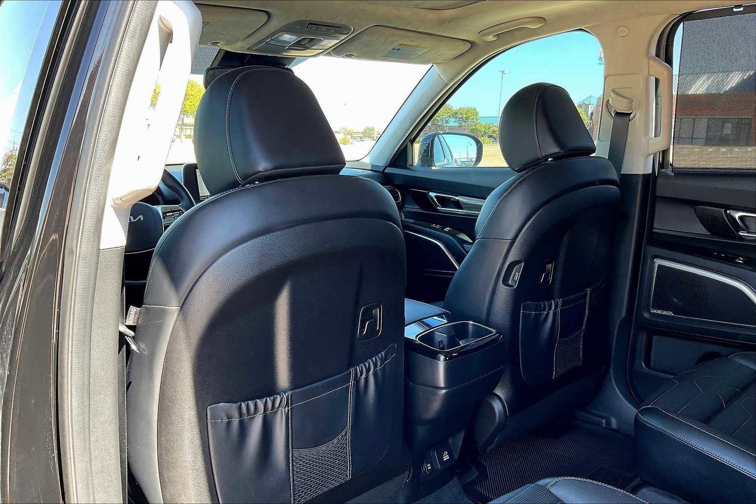 Certified 2022 Kia Telluride SX w/ SX Prestige Package image 12