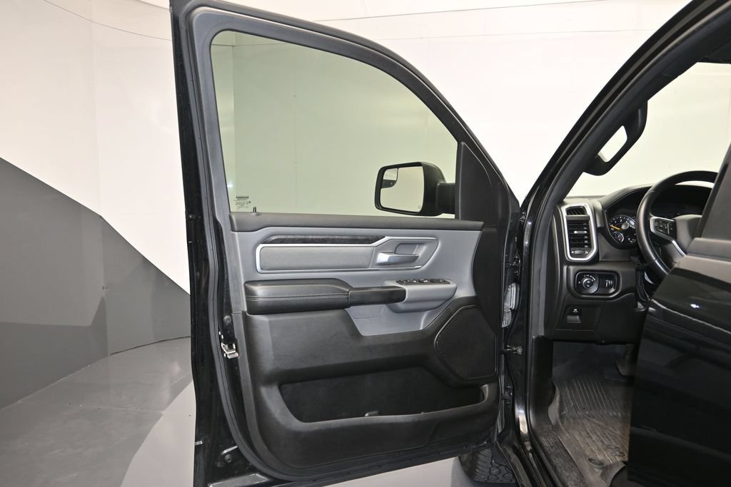 Used 2022 RAM 1500 Big Horn AWD/4WD image 10