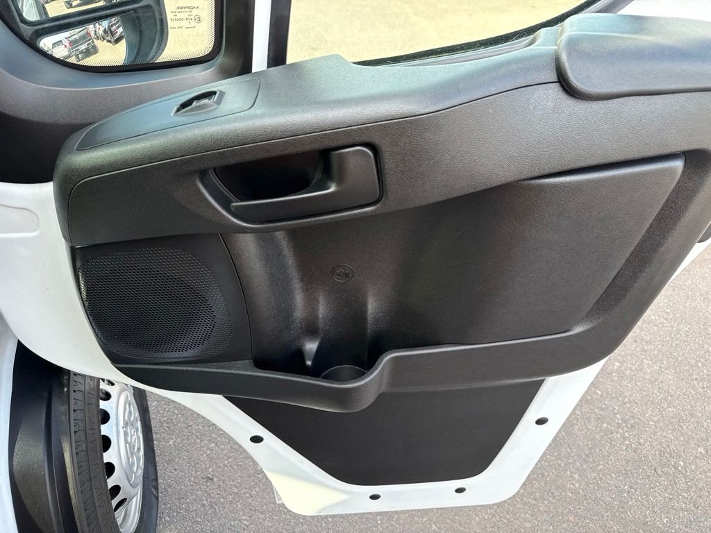 Used 2024 RAM ProMaster 2500 w/ Convenience Group FWD image 17