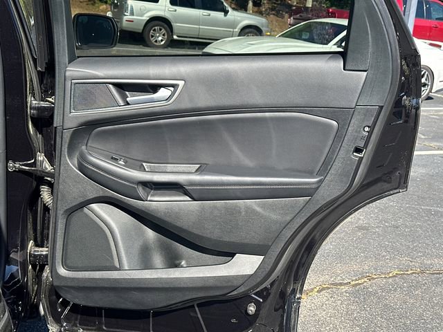 Used 2024 Ford Edge SEL w/ Convenience Package image 18
