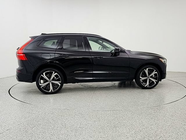 Used 2024 Volvo XC60 T8 Ultimate w/ Protection Package Premier AWD/4WD image 4