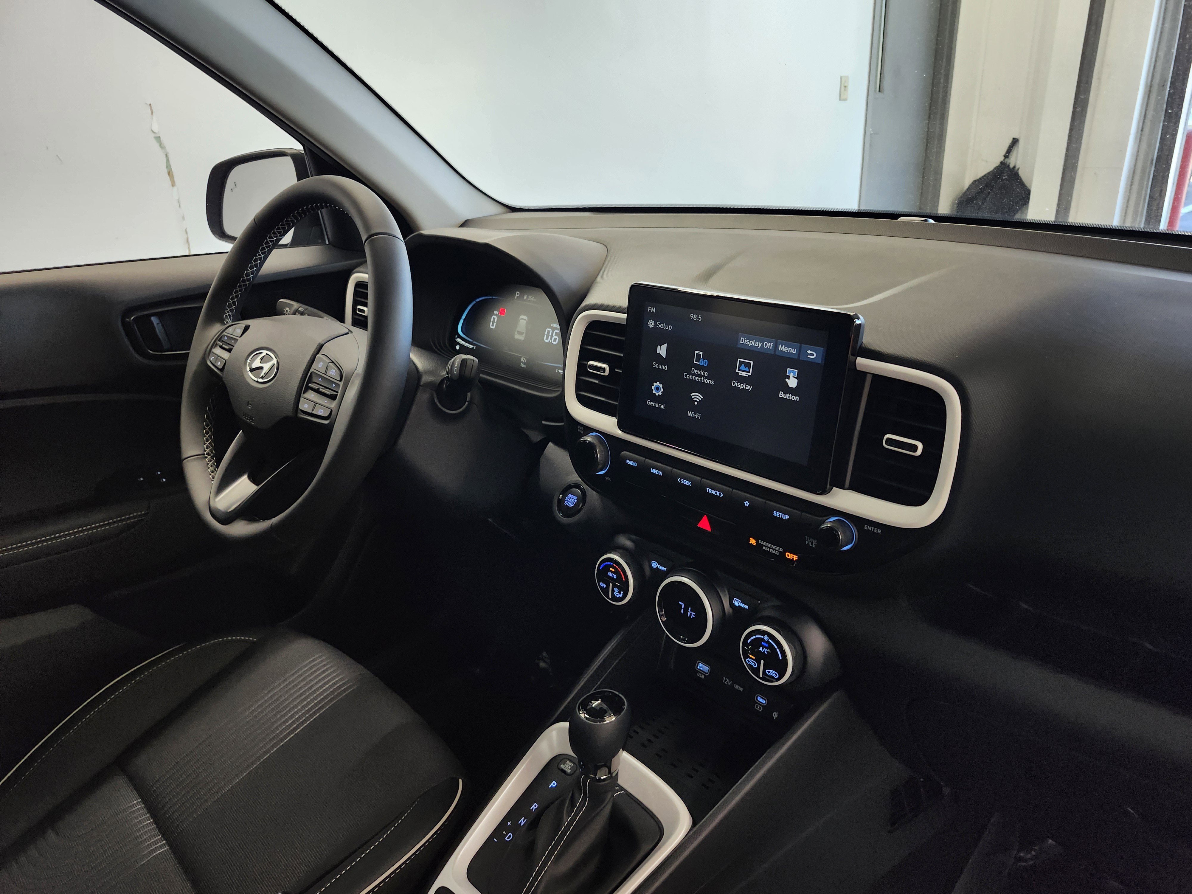 New 2026 Hyundai Venue SEL image 4