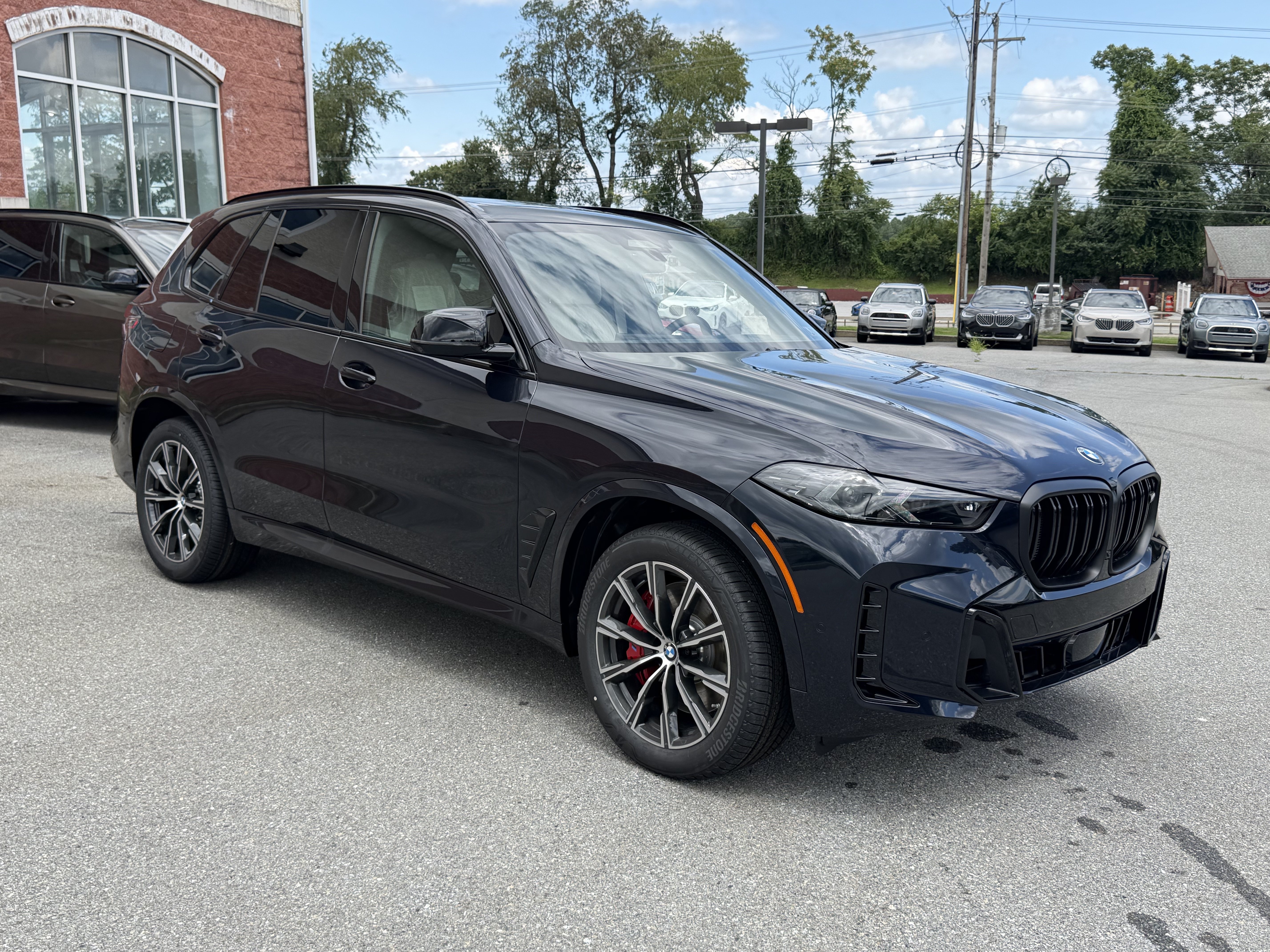 New 2026 BMW X5 M60i AWD/4WD image 3