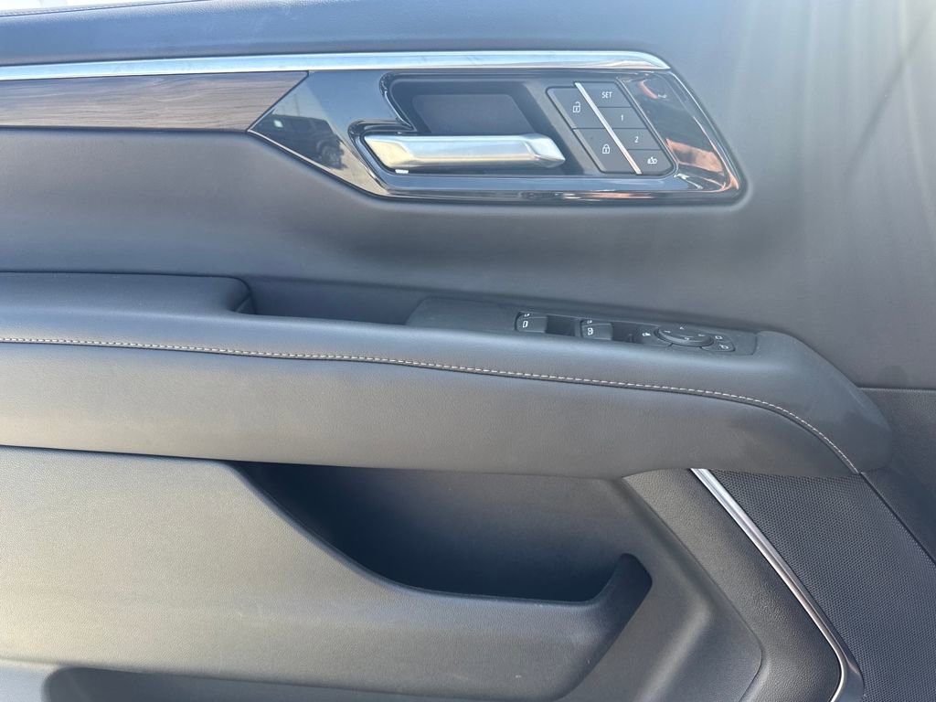 Used 2025 Chevrolet Tahoe Z71 image 20