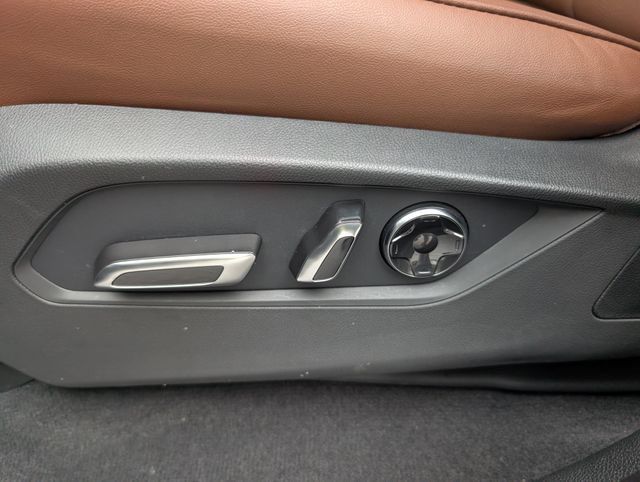 Used 2025 Acura MDX w/ Technology Package FWD image 16
