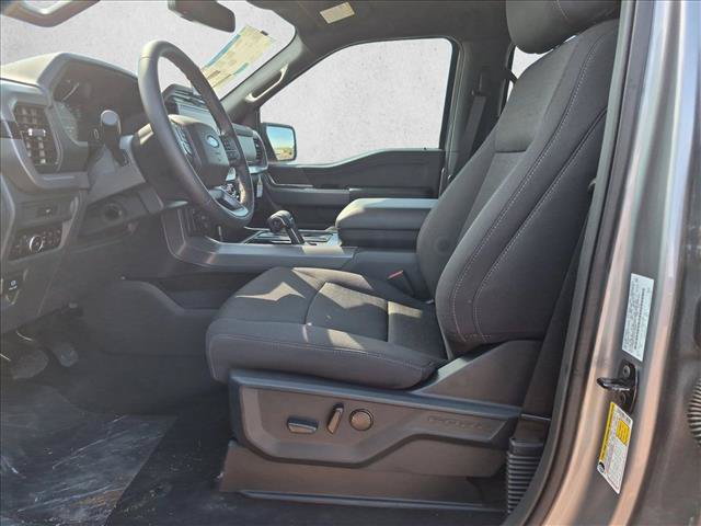 New 2026 Ford F150 XLT w/ Equipment Group 302A MID AWD/4WD image 4