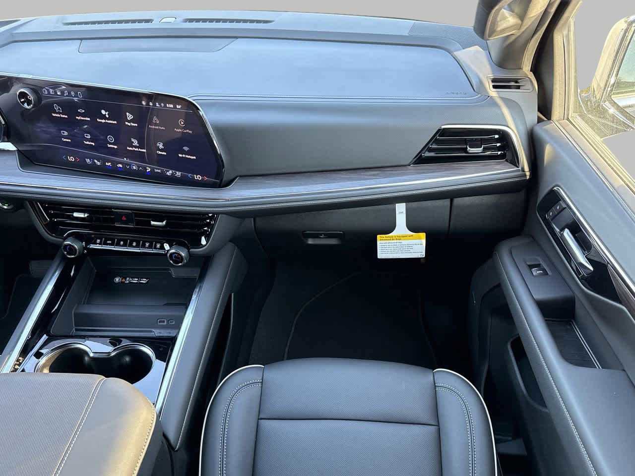 New 2026 Chevrolet Suburban Premier image 11