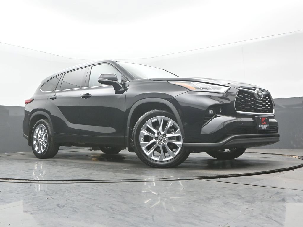 Used 2022 Toyota Highlander Limited AWD/4WD image 30