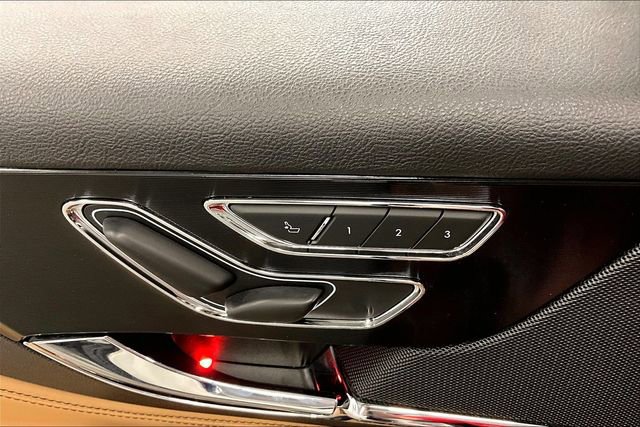 Used 2021 Lincoln Corsair Reserve w/ Equipment Group 201A image 38