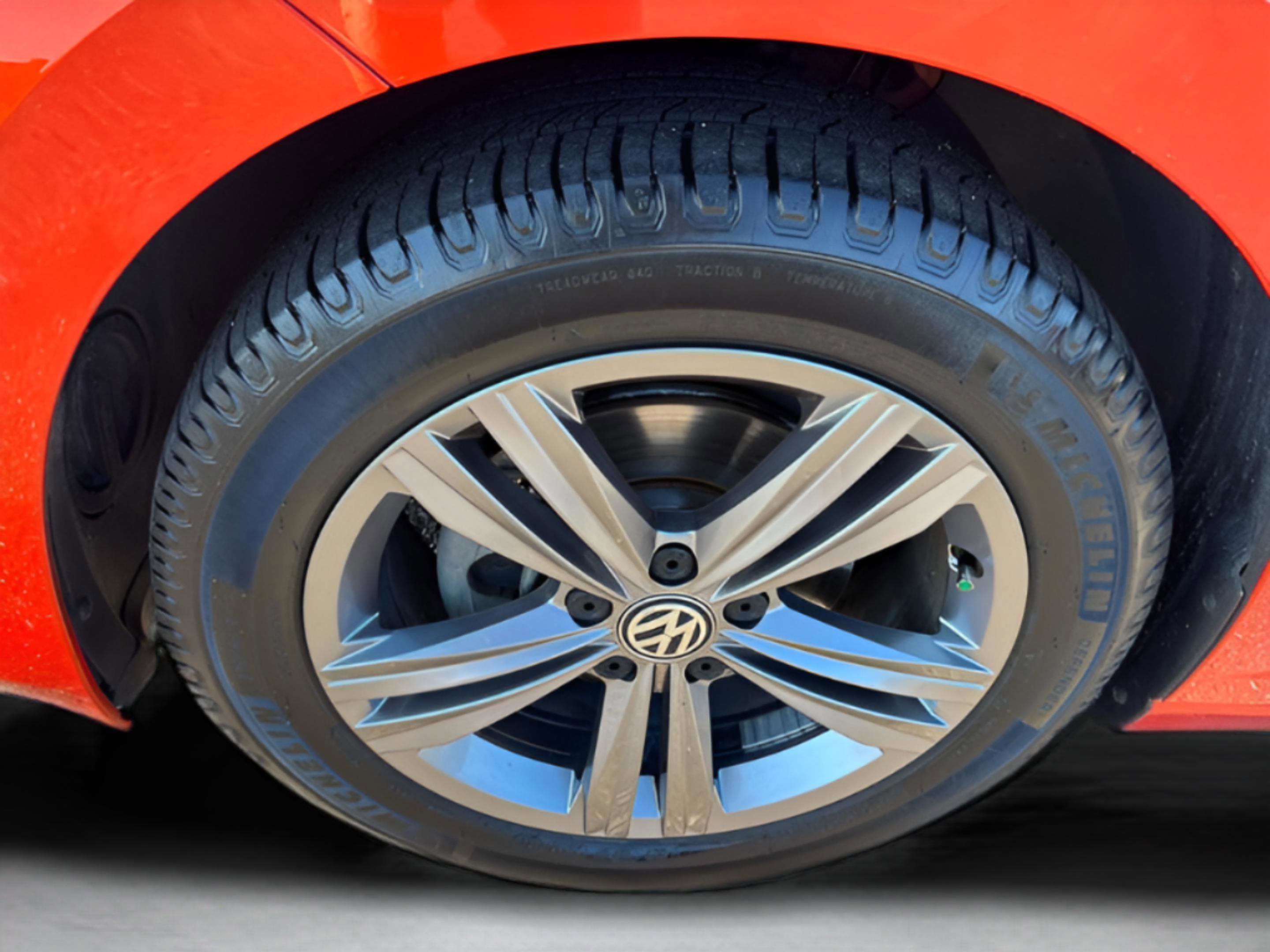 Used 2019 Volkswagen Jetta R-Line image 11