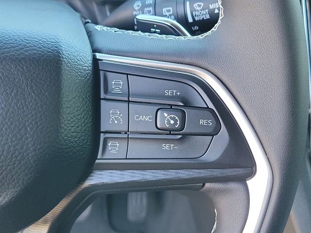 Used 2024 Jeep Grand Cherokee L Laredo w/ Trailer Tow Package image 27