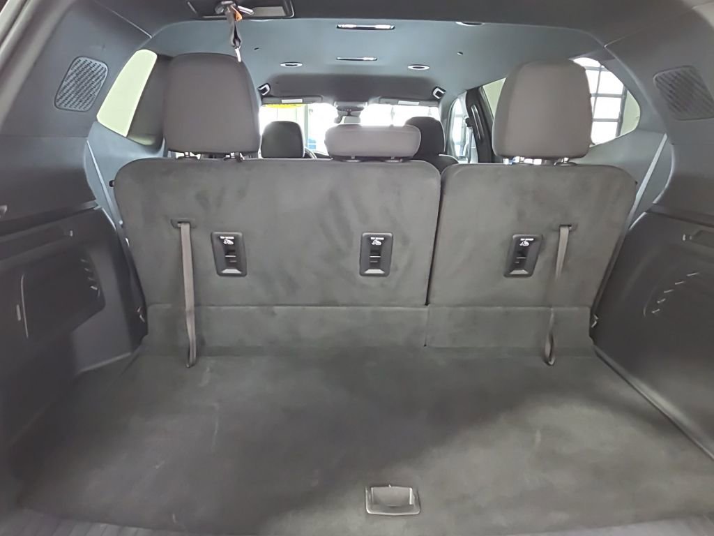 Used 2025 GMC Acadia Elevation AWD/4WD image 37