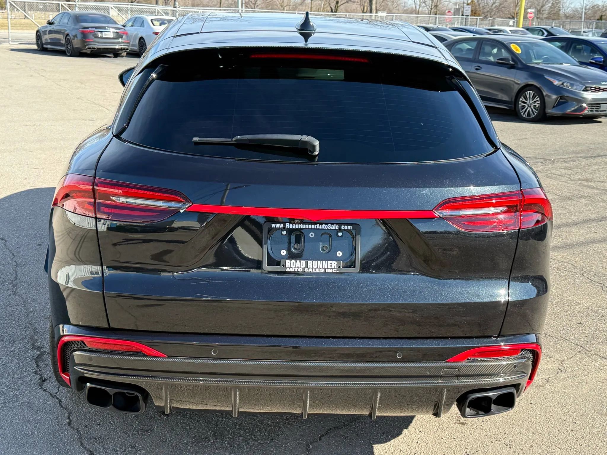 Used 2024 Maserati Grecale Trofeo image 15