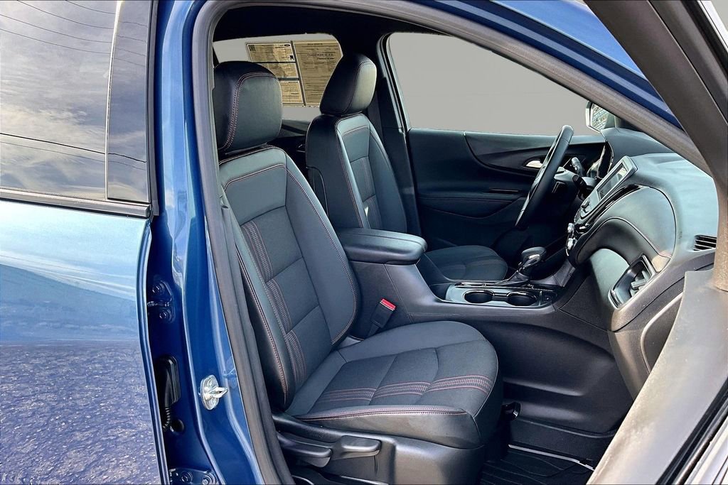 Used 2024 Chevrolet Equinox RS w/ LPO, Floor Liner Package image 7
