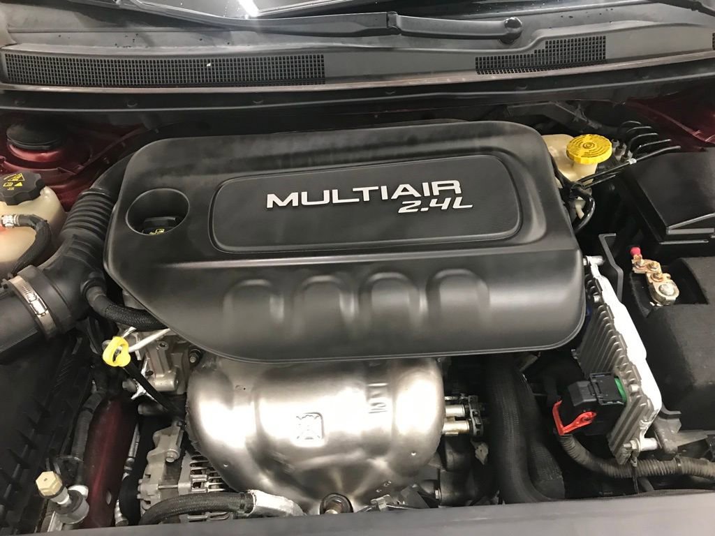 Used 2016 Chrysler 200 S w/ Navigation & Sound Group I image 35