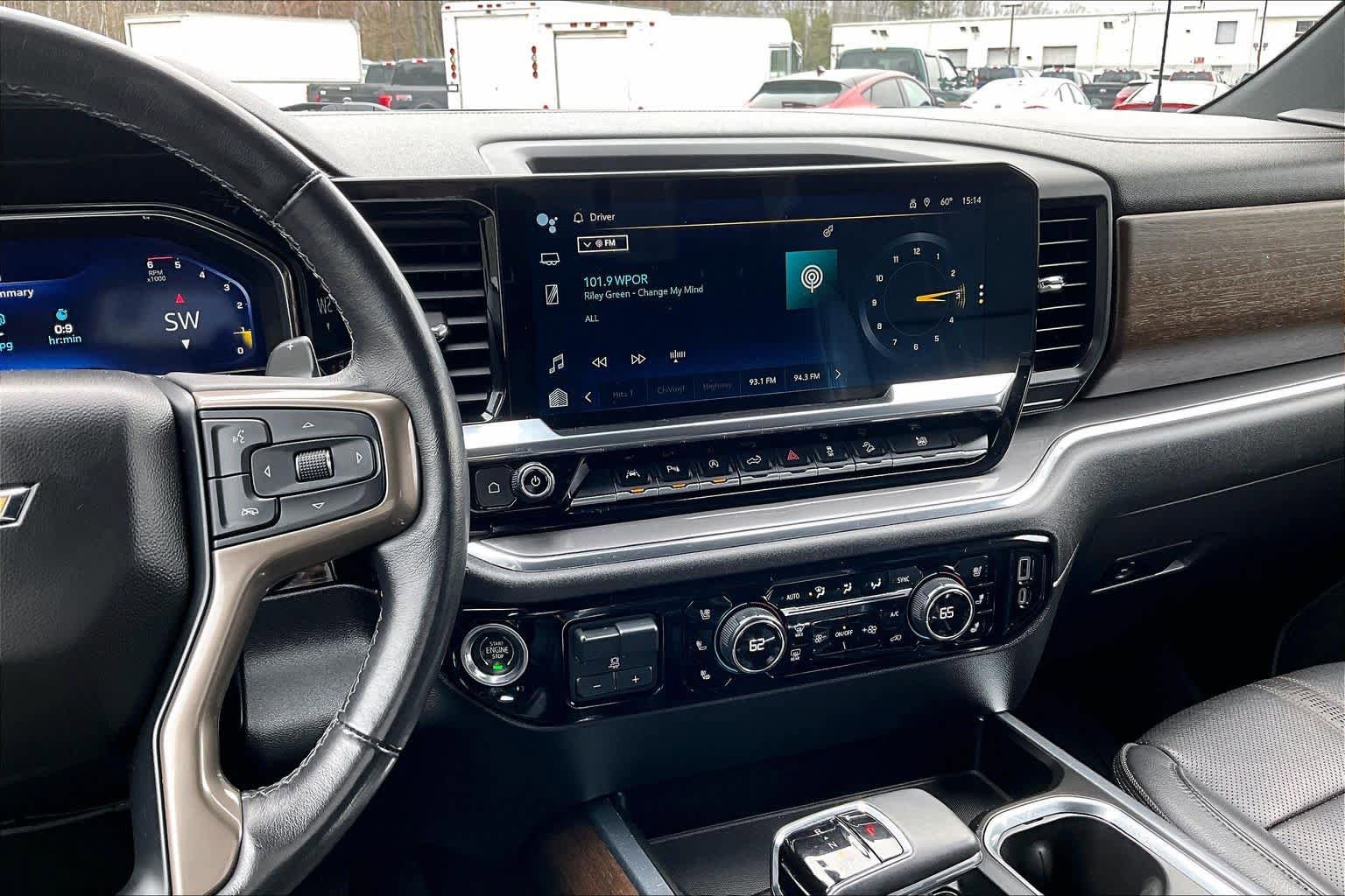 Used 2023 Chevrolet Silverado 1500 High Country w/ Z71 Off-Road Package AWD/4WD image 7