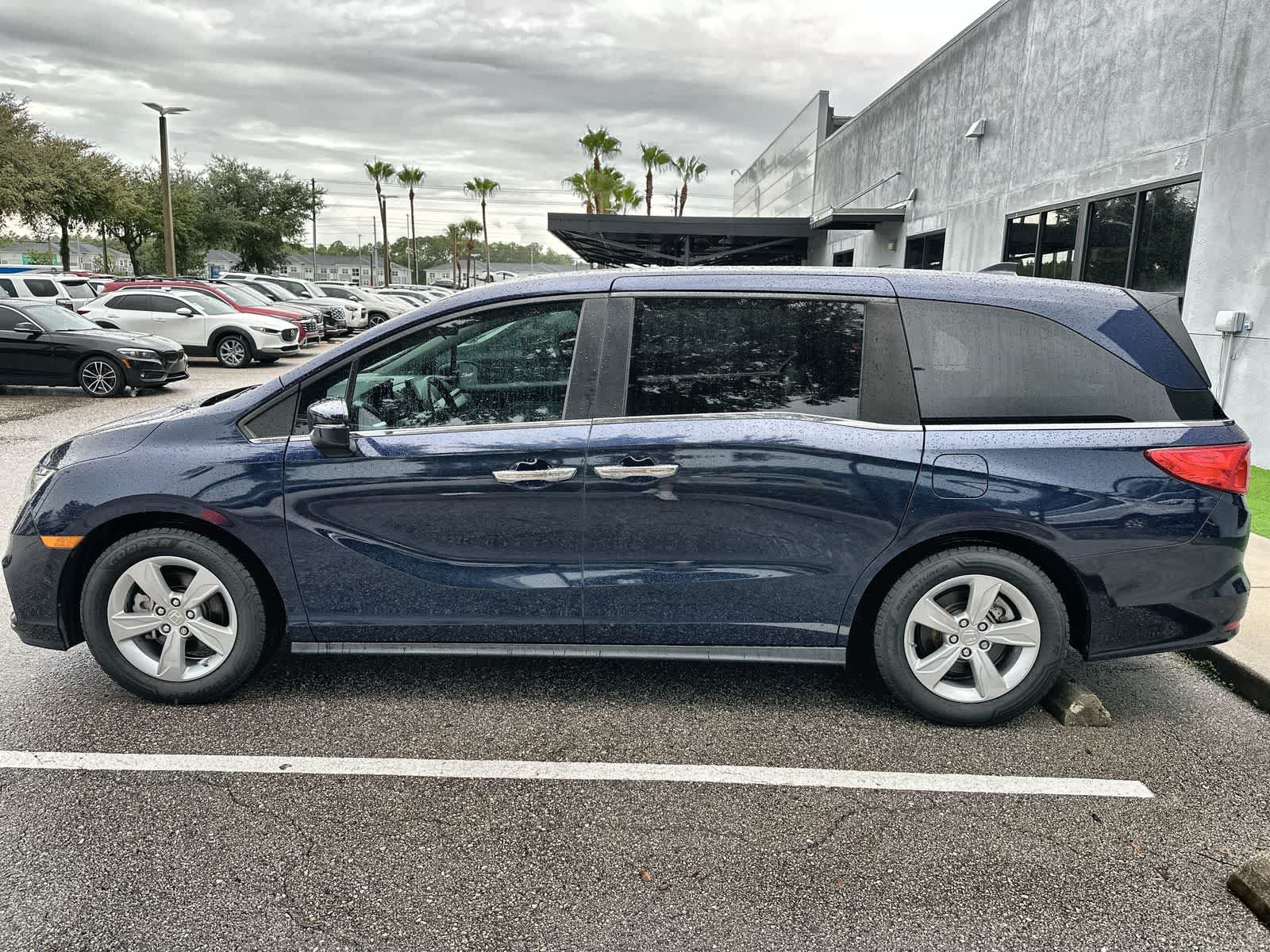 Used 2018 Honda Odyssey EX image 5