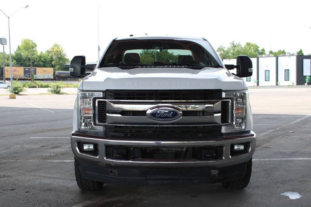 Used 2019 Ford F250 XLT w/ XLT Value Package AWD/4WD image 3