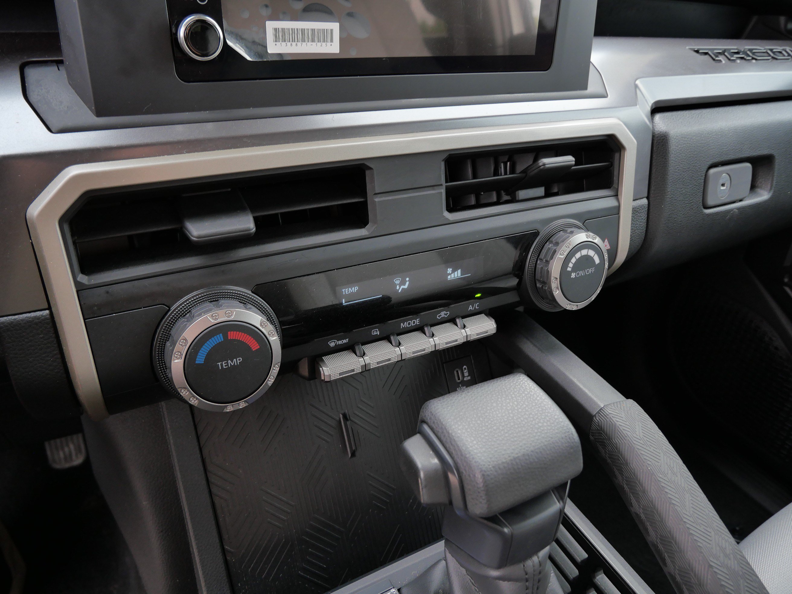 Certified 2024 Toyota Tacoma SR5 AWD/4WD image 24