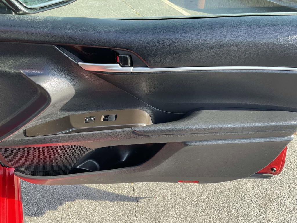 Used 2024 Toyota Camry SE image 43