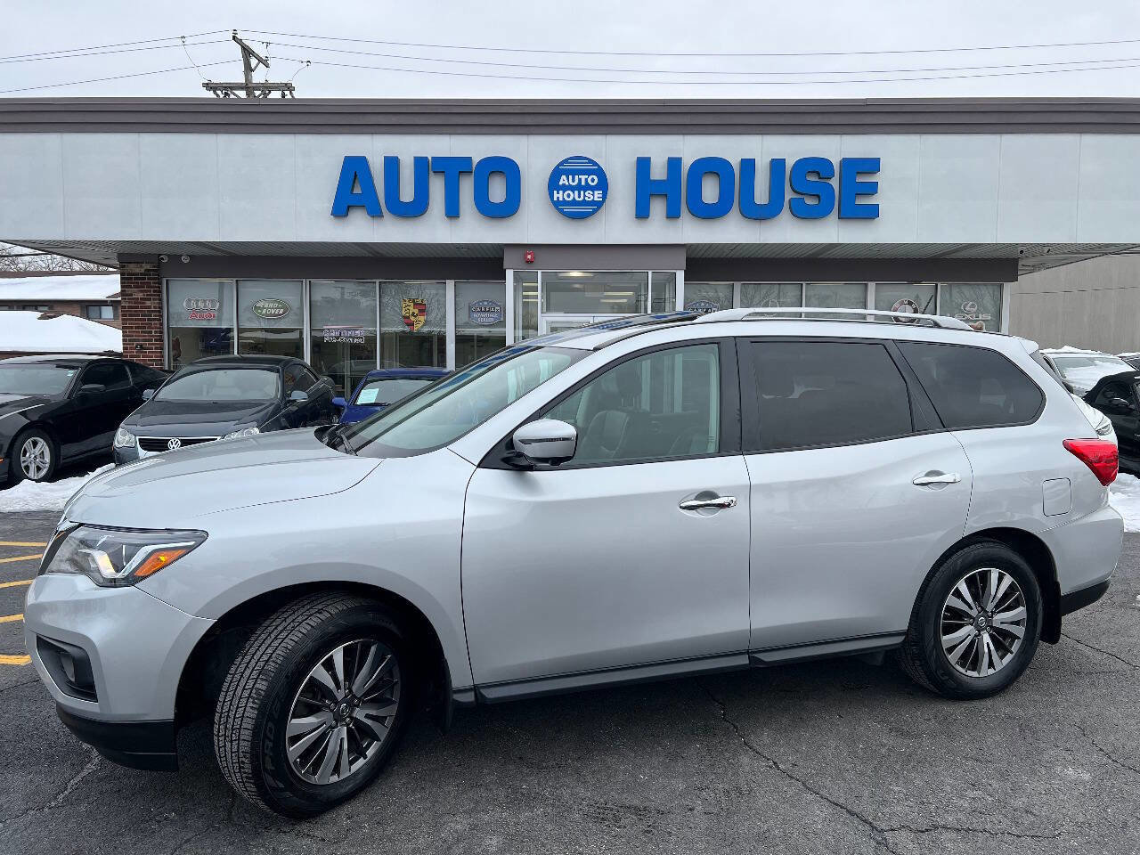 Used 2017 Nissan Pathfinder SL w/ SL Premium Package image 7