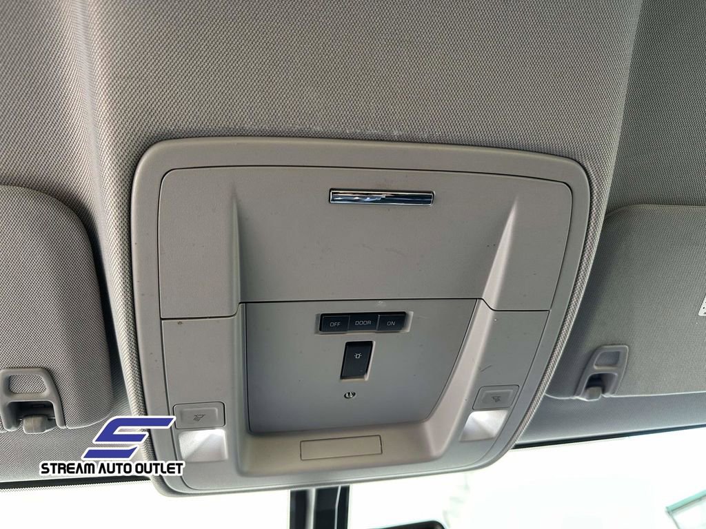 Used 2018 Chevrolet Silverado 2500 LTZ image 34