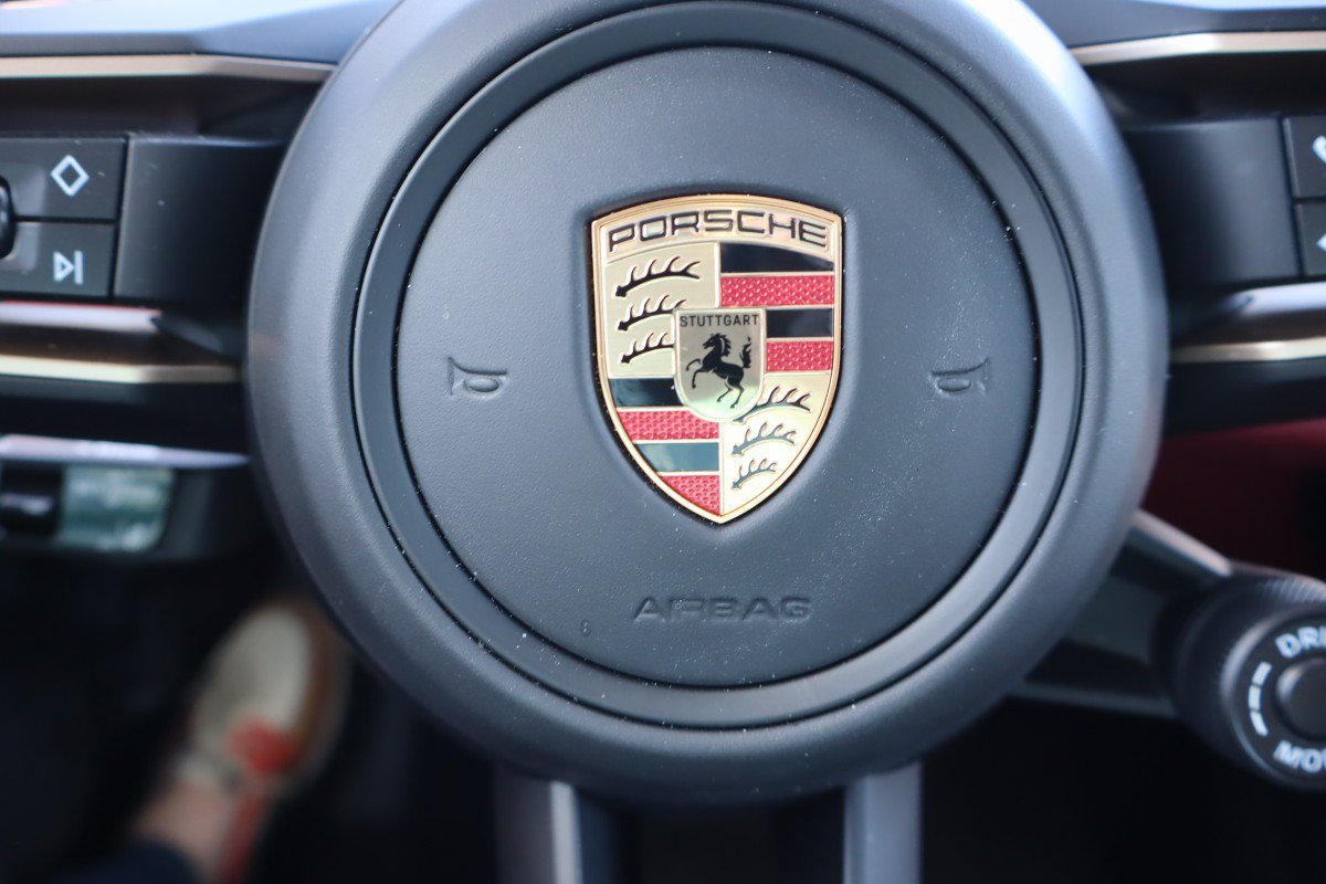 Used 2025 Porsche Cayenne E-Hybrid AWD/4WD image 17
