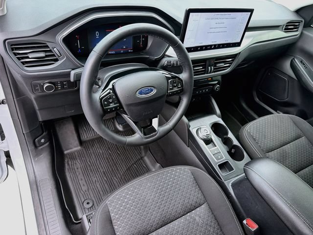 Used 2023 Ford Escape Active w/ Tech Pack #1 AWD/4WD image 9