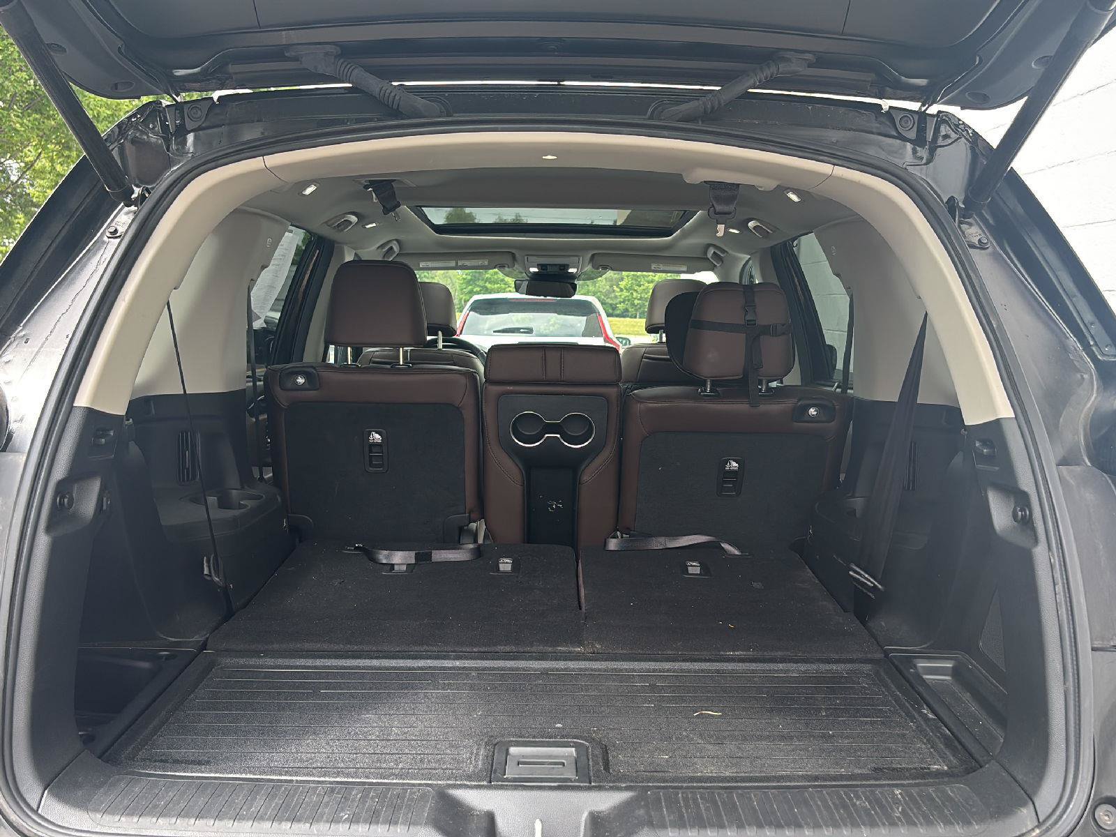 Used 2025 Honda Pilot Elite image 23