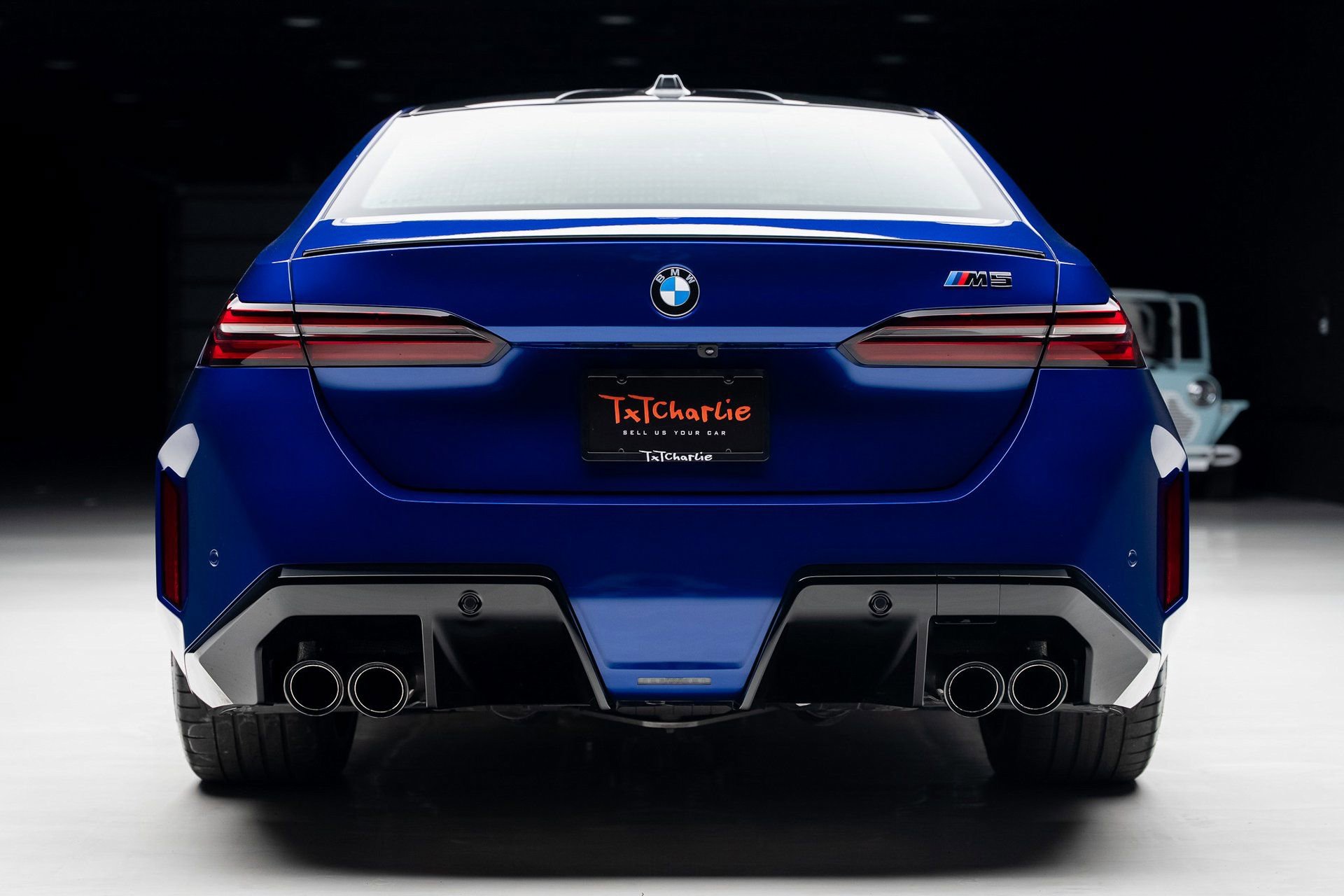 Used 2025 BMW M5 image 28