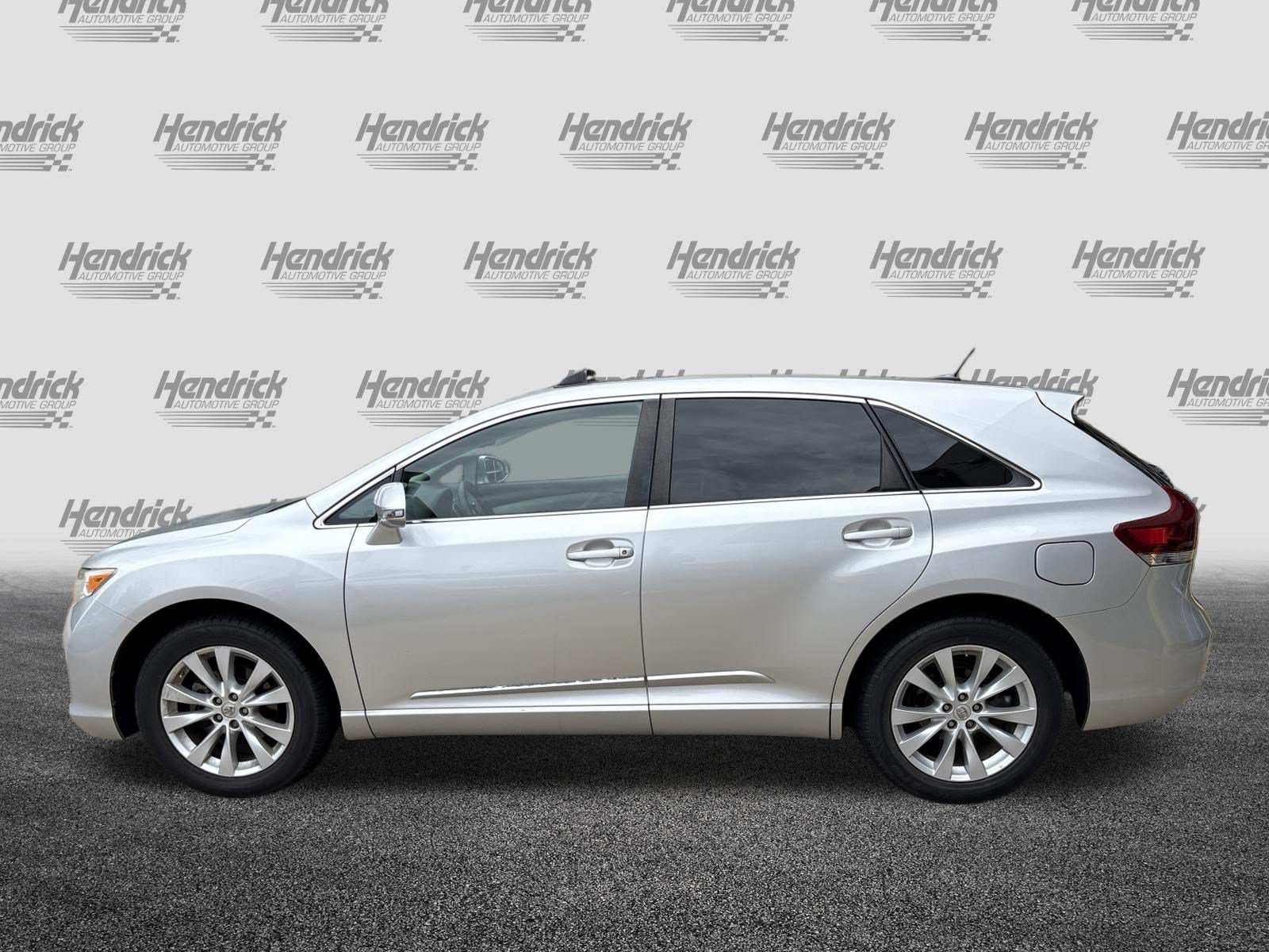 Used 2014 Toyota Venza LE FWD image 7