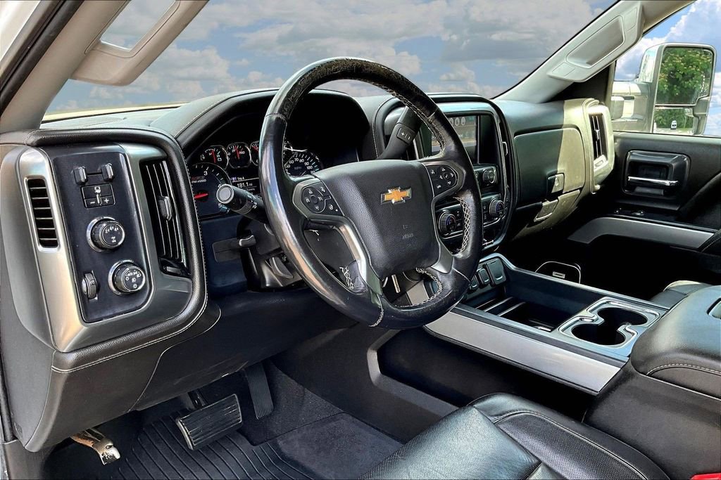 Used 2019 Chevrolet Silverado 3500 LTZ w/ Duramax Plus Package AWD/4WD image 20