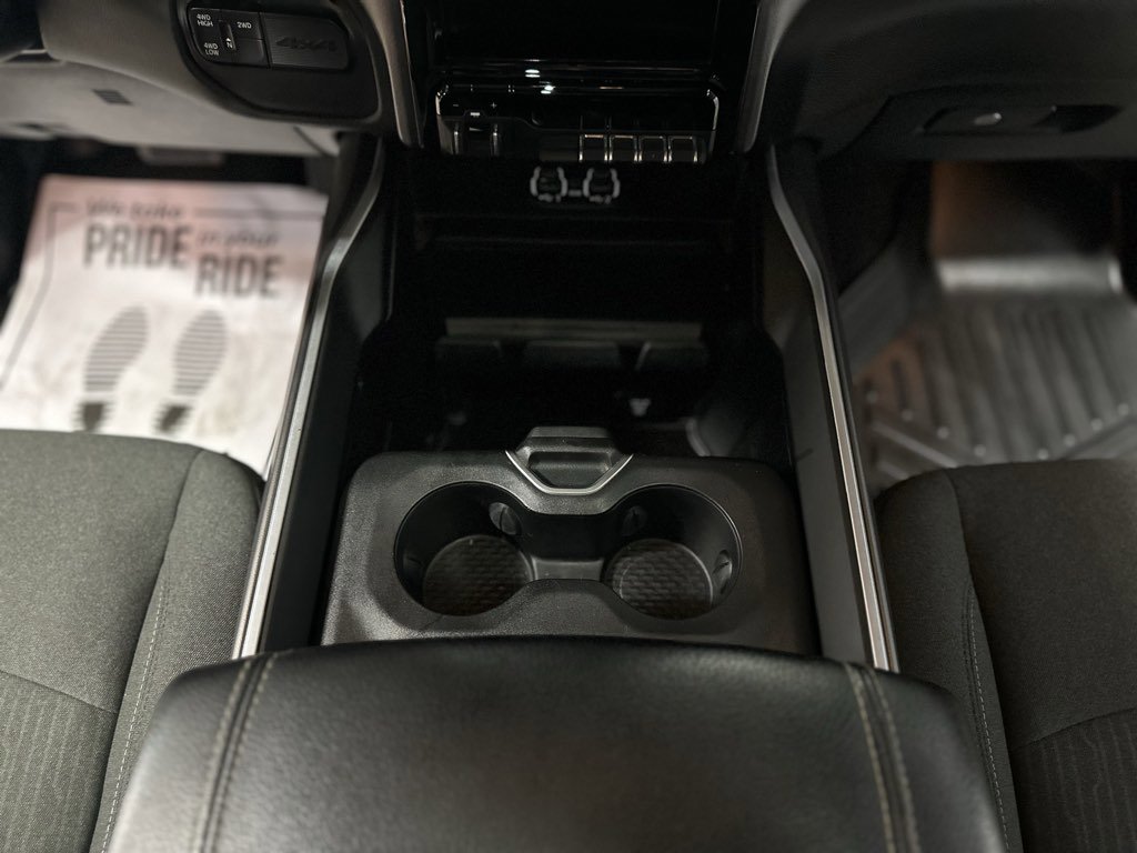 Used 2022 RAM 2500 Big Horn w/ Level C Equiment Group image 37