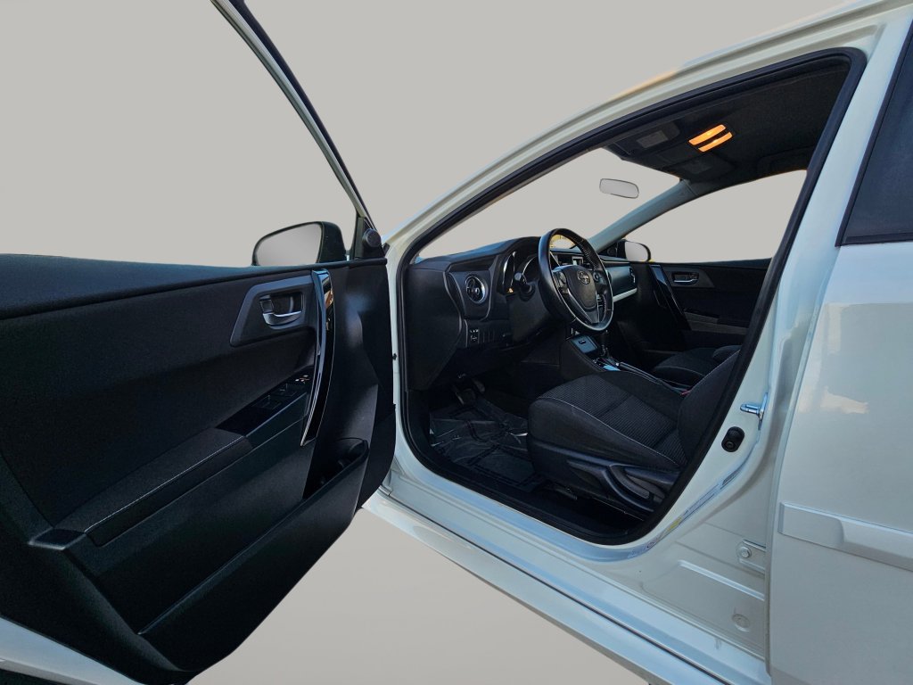 Used 2016 Scion iM Base image 17