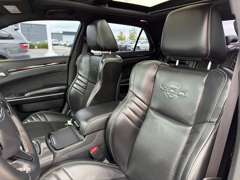 Used 2023 Chrysler 300 C RWD image 15