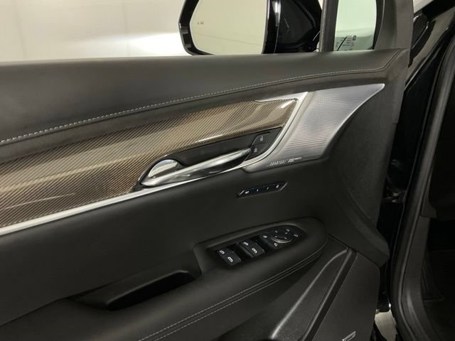 Used 2024 Cadillac XT6 Sport w/ Platinum Package AWD/4WD image 25