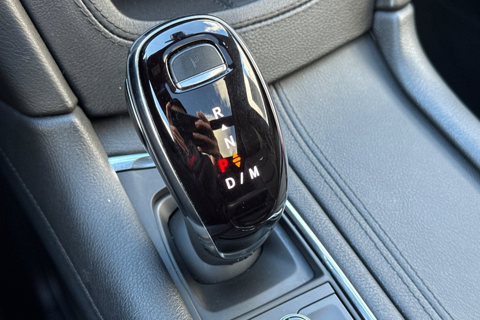 Used 2022 Cadillac XT6 Luxury image 25