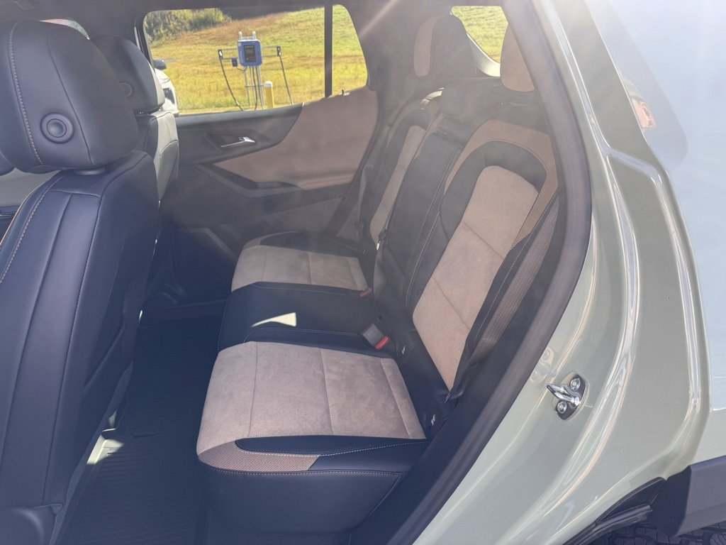 New 2026 Chevrolet Equinox ACTIV w/ Convenience Package III image 21